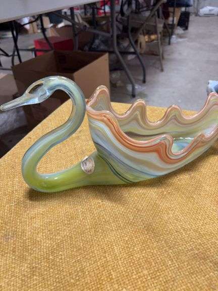 VINTAGE HAND-BLOWN MURANO GLASS SWAN.  GREEN SWIRL COLOR image