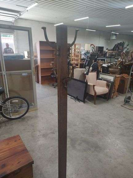 VINTAGE OAK COAT RACK image