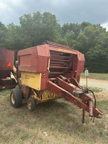 L10- 848 New Holland Round Baler image