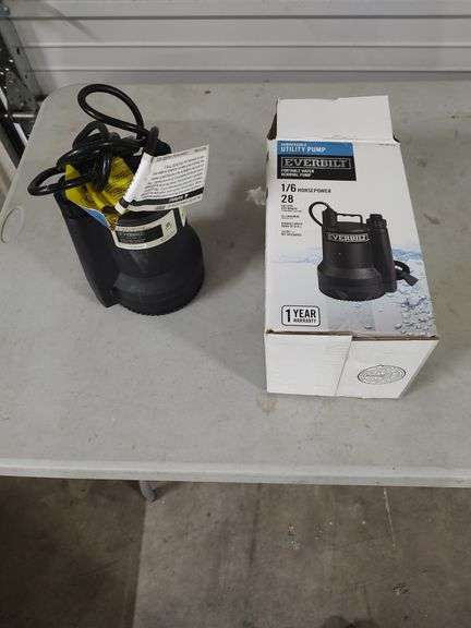 EVERBILT 1/6 HP 28 GALLONS PER MINUTE SUBMERSIBLE UTILITY PUMP image
