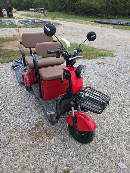 L17- IRGC40 Electric Golf Cart (MO) image