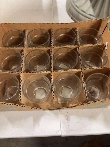 12 MINATURE GLASS FLOWER POTS image