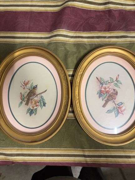 TWO OVAL BIRD PICTURES image