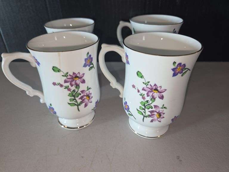 Royal Victoria Fine Bone China Mugs - Set of 4 image