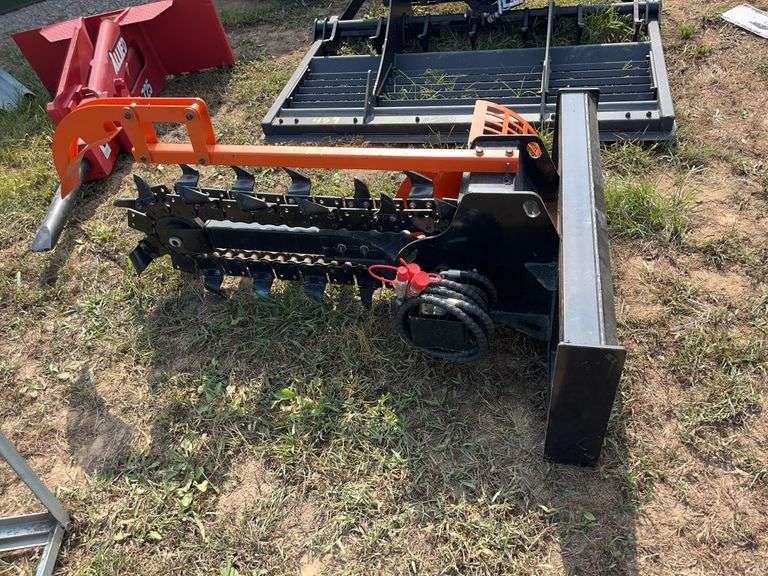 L7- Quick Attach Trencher image