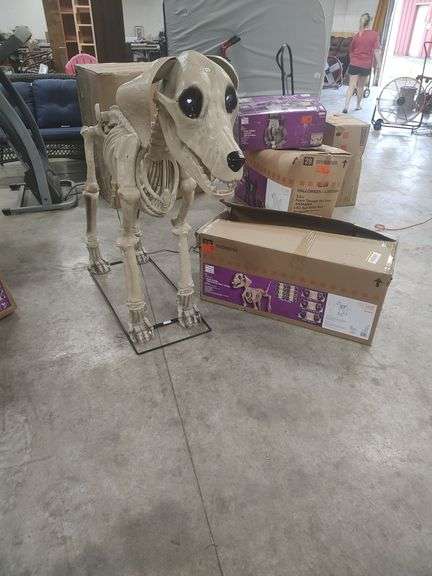 HOME DEPOT - 7 FT SKELETON DOG WITH LCD LIFE EYES image