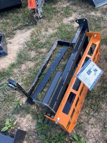 L7- Pallet Fork image