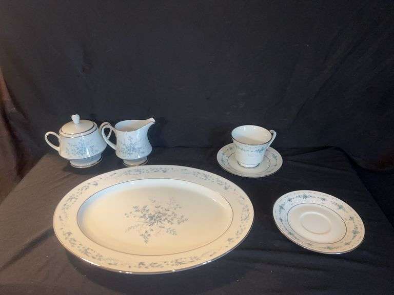 Noritake Carolyn Fine China Set - Sugar, Creamer, Cup & Saucer, Platter image