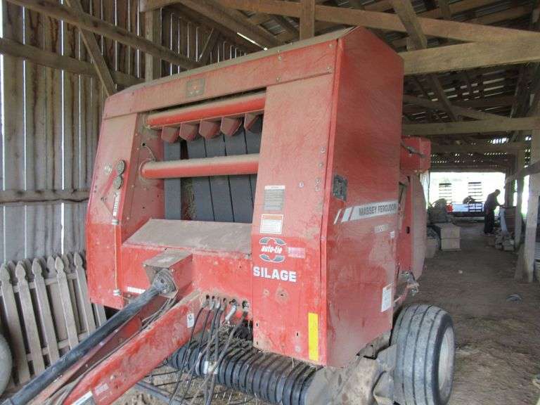 MASSEY FERGUSON ROUND BALER image
