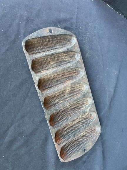 Cast Iron Cornbread Mold image