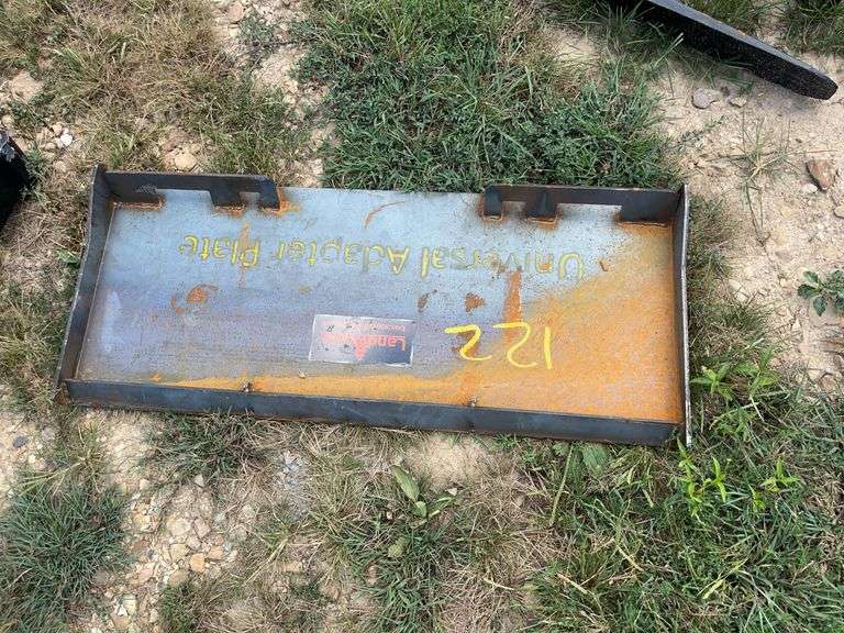 L7- Skid Steer Universal Adapter Plate image