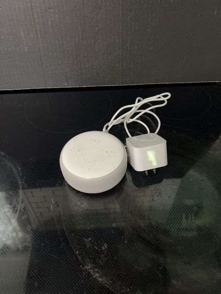 Amazon Echo Dot (White) image