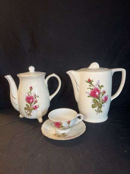 Novarose Tea Set with Rose Design image
