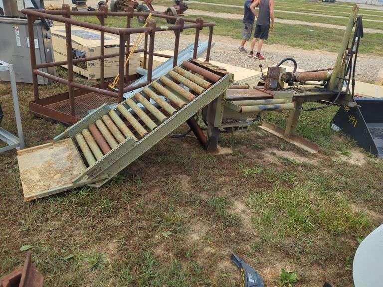 L7- Tractor Attachment Wood Splitter With Block Lift image