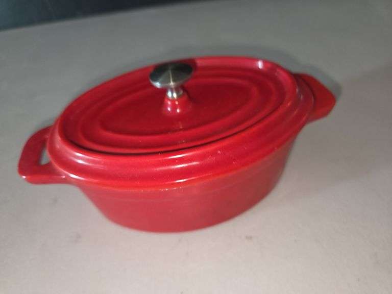 Red Enamel Coated Cast Iron Oval Casserole Dish with Lid image