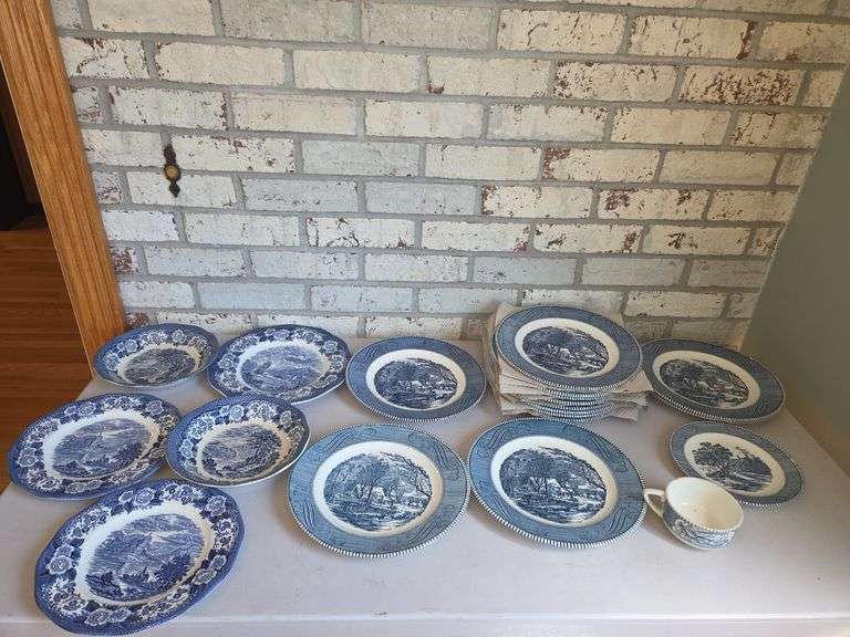 Lochs of Scotland Royal Warwick China Set image