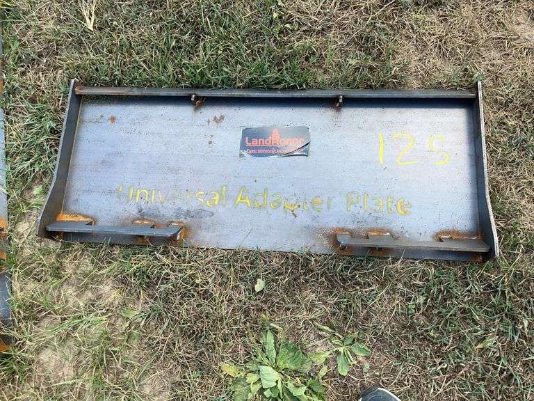L7- Skid Steer Universal Adapter Plate image