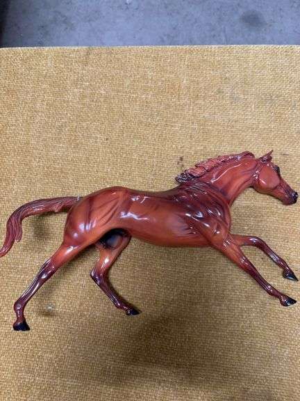 BREYER HORSE.  EAR CHIPPED image
