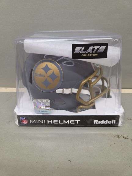 Signed Le'Veon Bell Pittsburgh Steelers Riddell Mini Helmet image