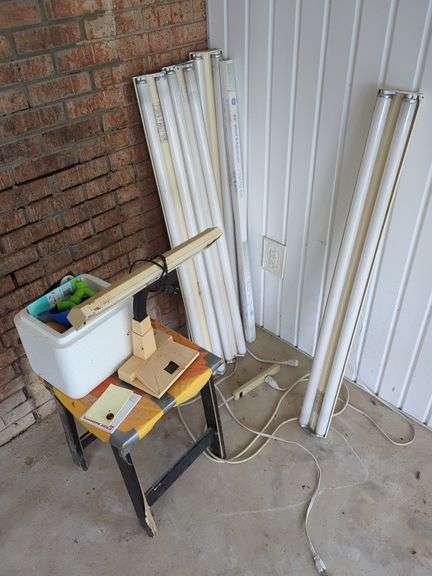 GE Plant & Aquarium 48" Bulbs with Light Fixtures and Misc Items image