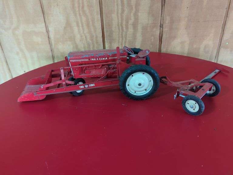 Tru Scale Farm Tractor with Loader and Blade Attachment