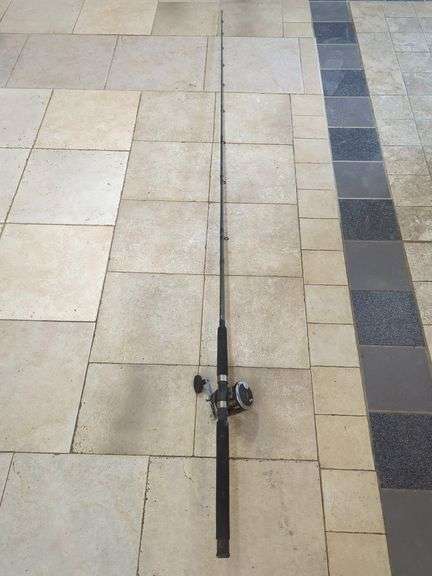 Shimano TDR-86MH2B Fishing Rod with PENN 320 GT2 Reel image