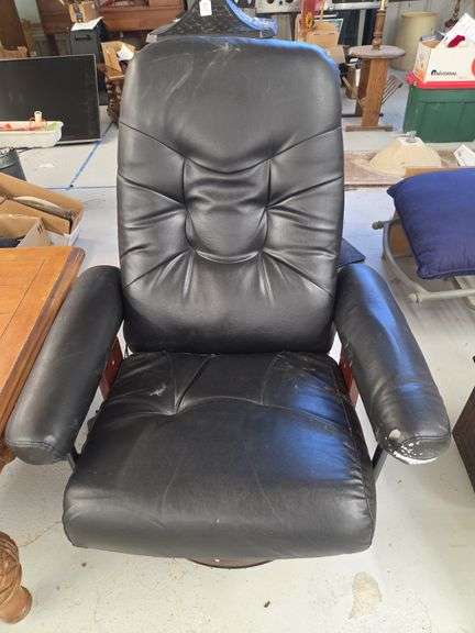 Black Massage Chair image