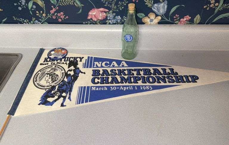 Kentucky NCAA Basketball Pennant and Glass Bottle image