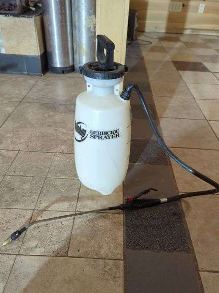 Roundup Herbicide Sprayer - 2 Gallon image