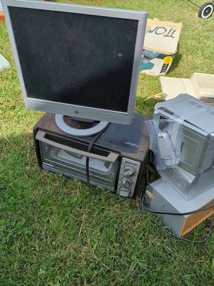 HP Monitor, Toaster Oven, and Memorex Stereo System image