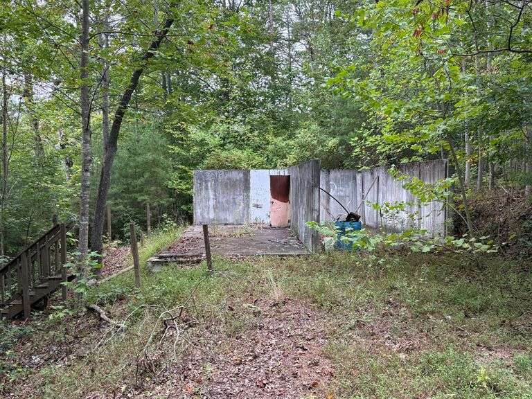 Lot located in Jabez, Kentucky image