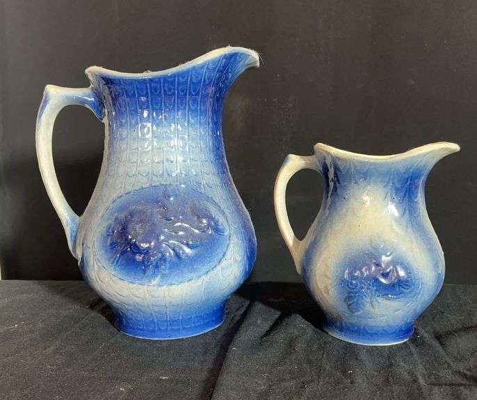Blue and White Floral Pitcher Set image