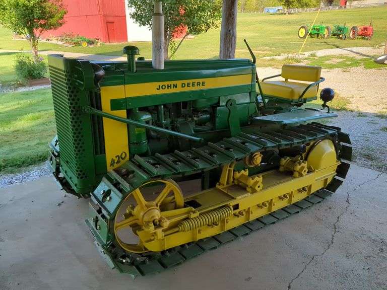 John Deere 420 Crawler Tractor