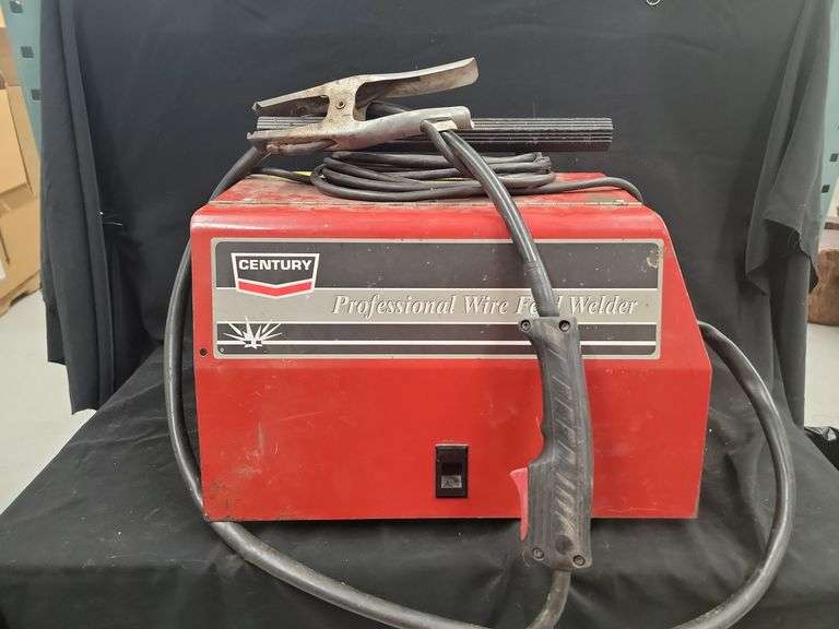 Century Professional Wire Feed Welder 125GL image