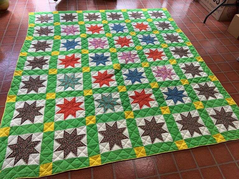 Star Pattern Quilted Blanket image