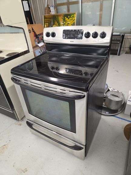 Kenmore Electric Range with Glass Top image