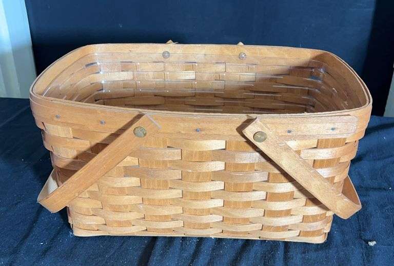 Longaberger Handwoven Basket image
