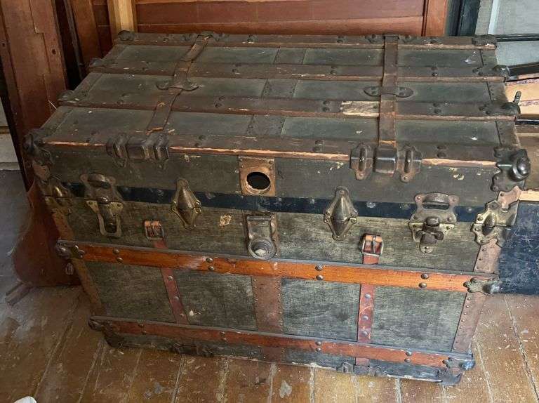 Steamer Trunk image