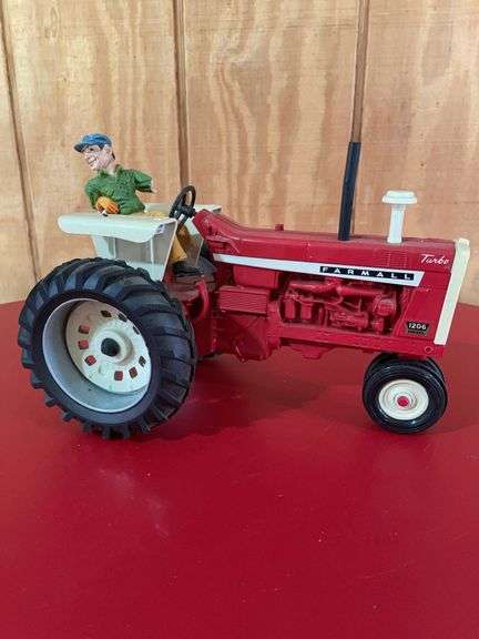 Farmall 1206 Diesel Turbo Tractor with Figurine - Diecast Model