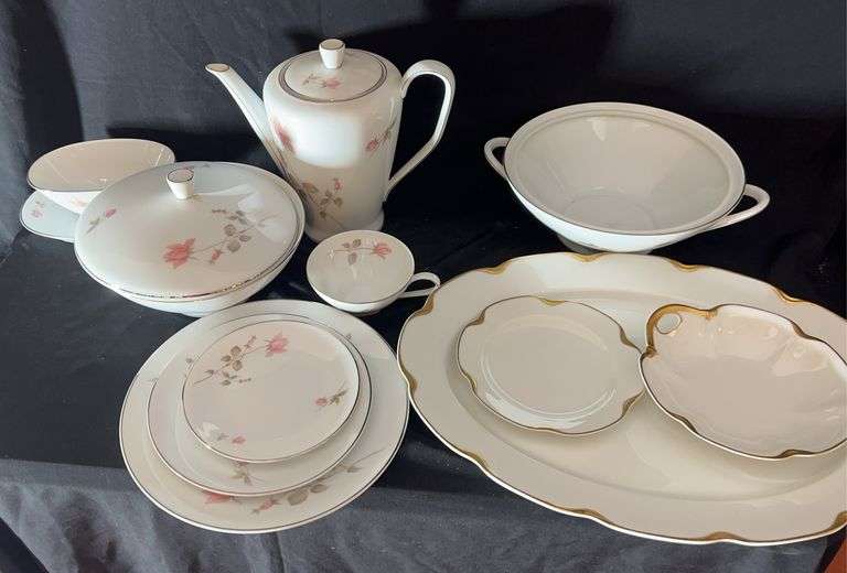 Rosenthal & Haviland Porcelain Dinnerware Set image