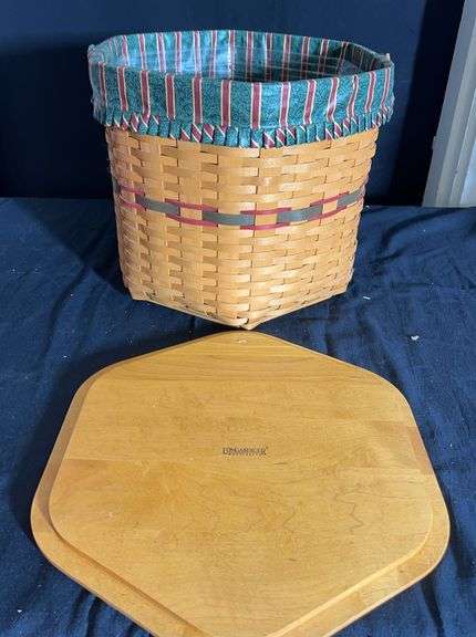 Longaberger Basket with Liner and Lid image