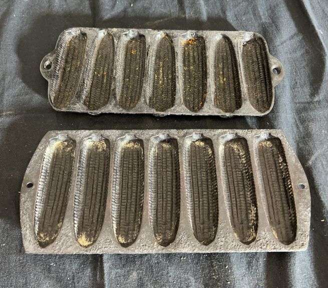 Wagner Cornbread Pans - Set of Two image