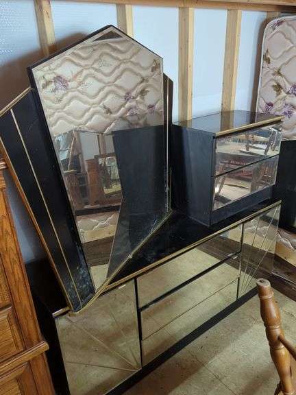 Pilliod Cabinet Company Dresser with Mirror image