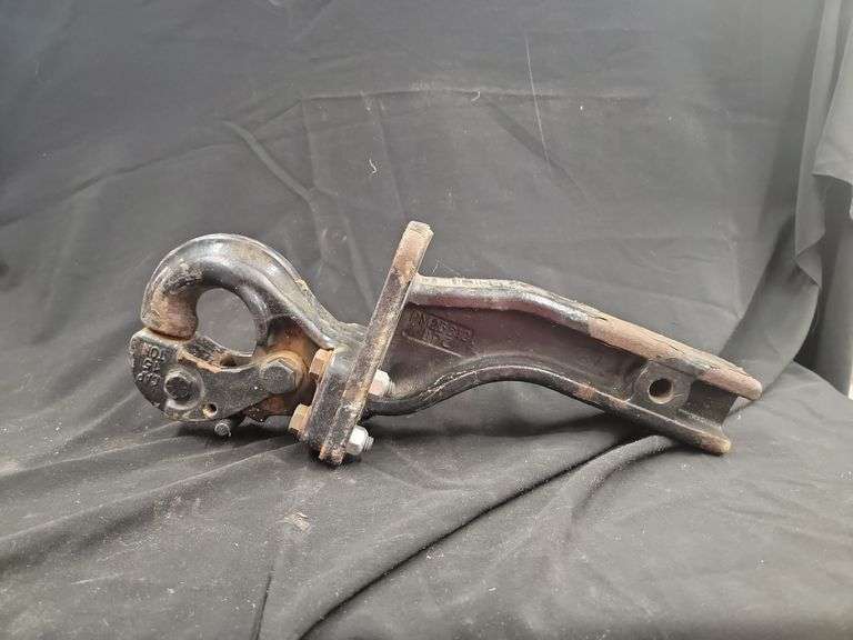 Pintle Hook Mount image