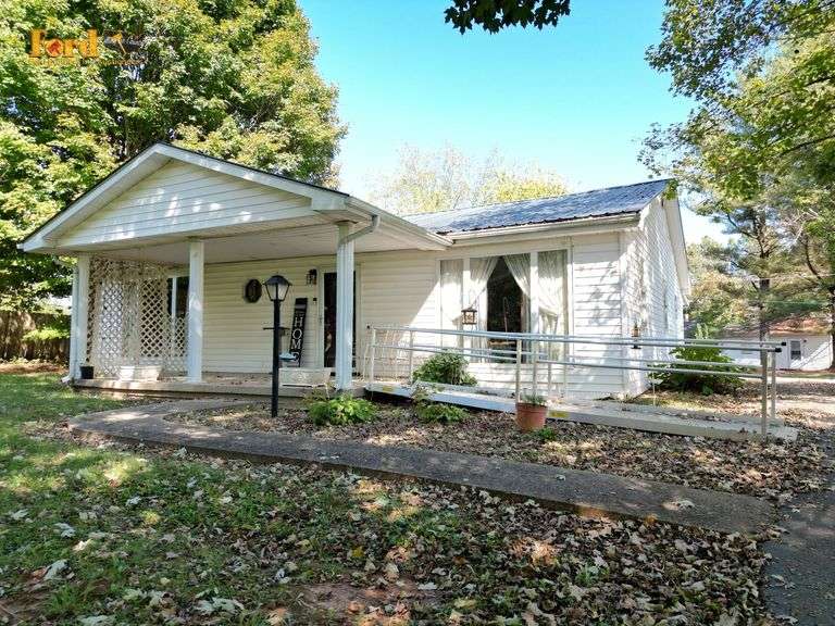 House & Lot in Somerset, Ky at Absolute Live/Online Auction image