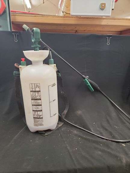 1.5 Gallon Garden Sprayer image