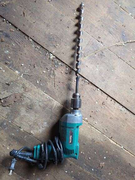 Makita Electric Drill image