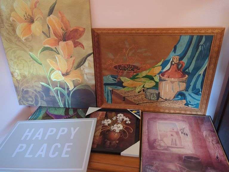 Assorted Wall Art and Puzzle image