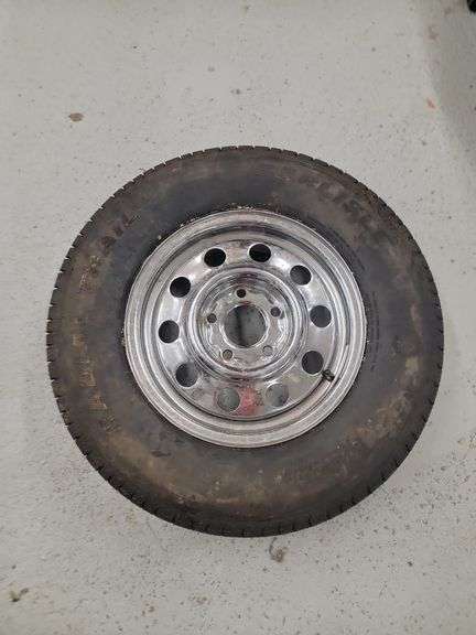 Carlisle Radial Trail RH Tire ST205/75R14 on Rim image