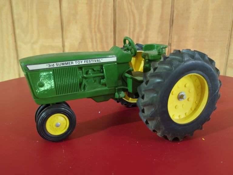 1988 John Deere 3rd Summer Toy Festival Tractor